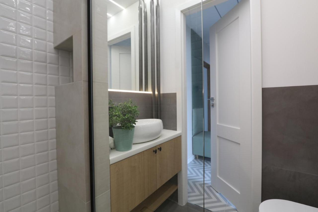 وارسو Romaszewskiego Zoliborz Bedroom Pokoj Metro المظهر الخارجي الصورة