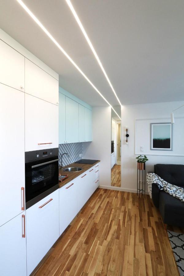 وارسو Romaszewskiego Zoliborz Bedroom Pokoj Metro المظهر الخارجي الصورة