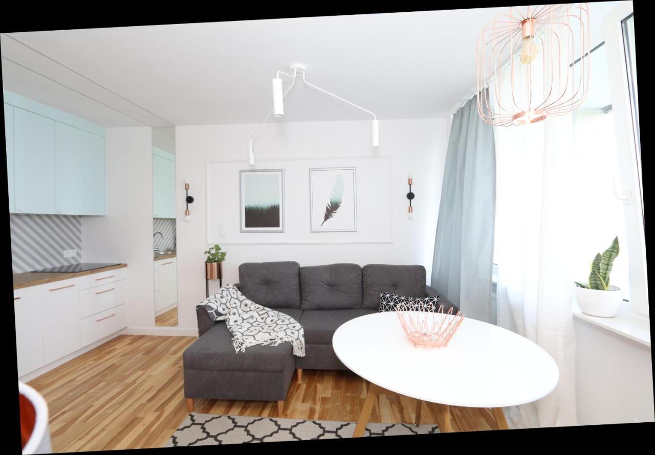 وارسو Romaszewskiego Zoliborz Bedroom Pokoj Metro المظهر الخارجي الصورة