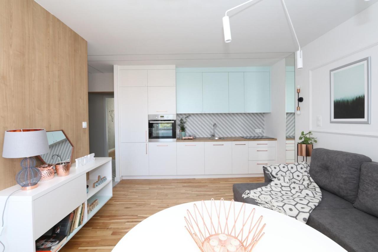 وارسو Romaszewskiego Zoliborz Bedroom Pokoj Metro المظهر الخارجي الصورة