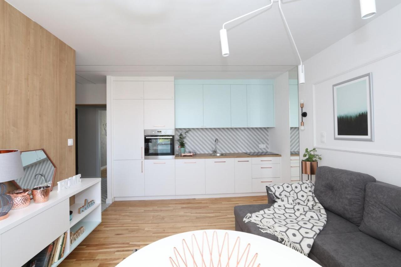 وارسو Romaszewskiego Zoliborz Bedroom Pokoj Metro المظهر الخارجي الصورة