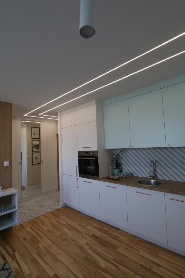 وارسو Romaszewskiego Zoliborz Bedroom Pokoj Metro المظهر الخارجي الصورة