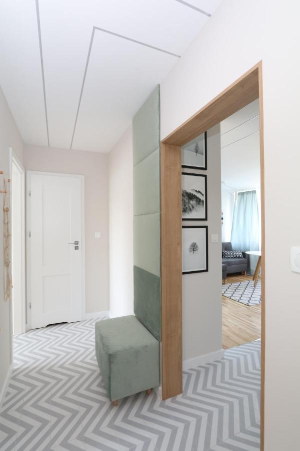 وارسو Romaszewskiego Zoliborz Bedroom Pokoj Metro المظهر الخارجي الصورة